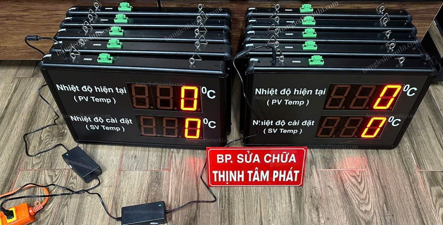 Đồng hồ đo nhiệt độ PV/SV